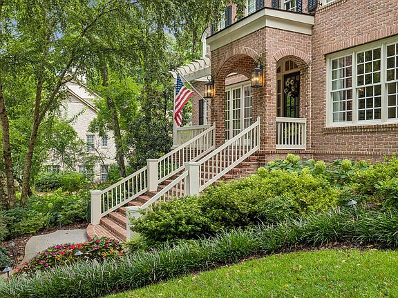 3rd image of 2025 Waterstone Dr