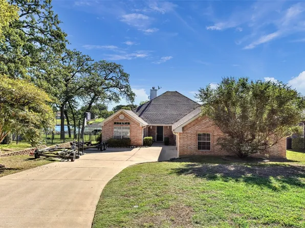 108 Blackfoot Trl, Lake Kiowa, TX 76240