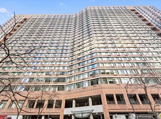 211 E Ohio St APT 2806, Chicago, IL 60611