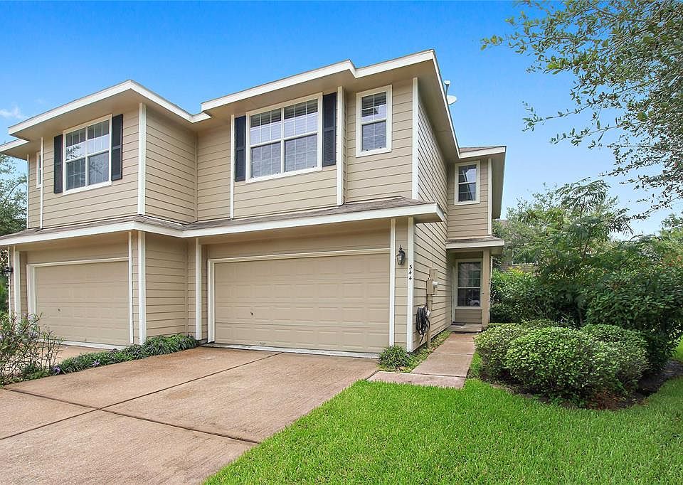 1st image of 344 Capella Oaks Ln