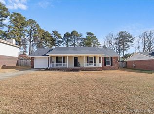 1113 Quail Meadow Dr, Fayetteville, NC 28314