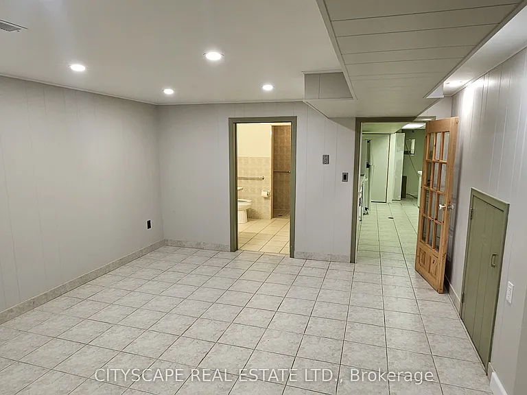 49 Algoma St #BASEMENT — Photo 7