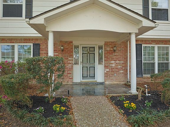 4th image of 17507 Oxhill Ct