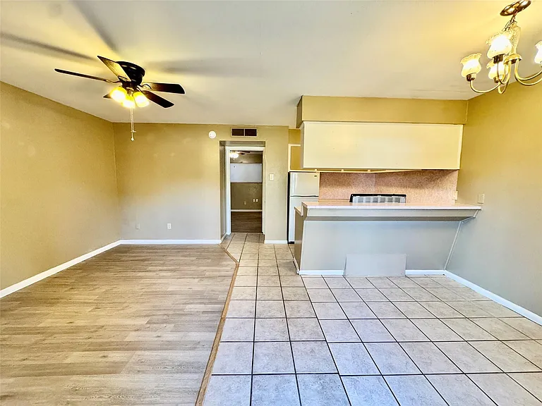 2201 N Grand Blvd #11 — Photo 5