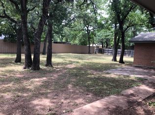601 Mesquite St, Mineral Wells, TX 76067