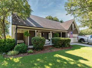 1250 Shamrock Hill Cir, Loganville, GA