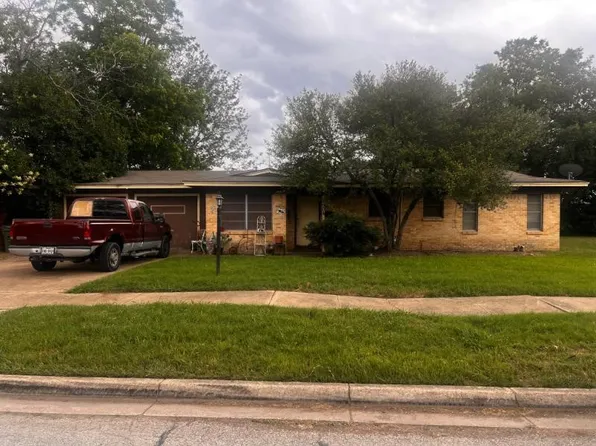7904 Lazy Lane Rd, North Richland Hills, TX 76180