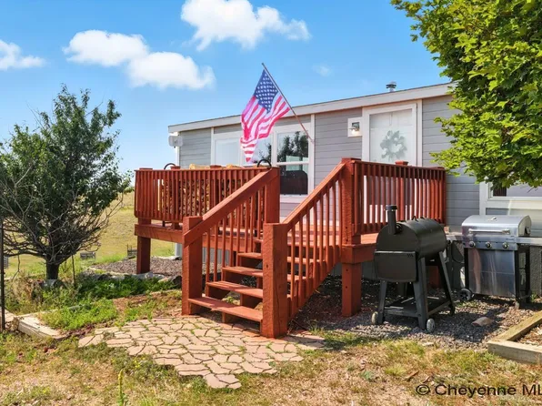 289 Shadow Dr, Cheyenne, WY 82009