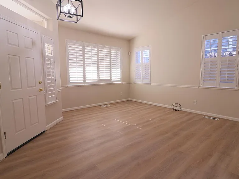8701 White Fir St — Photo 6