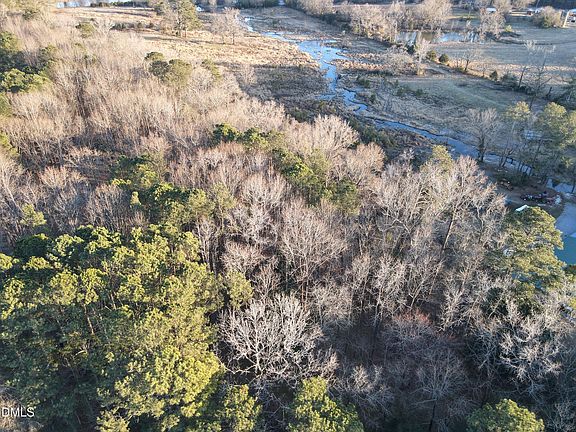 4th image of 1020 Pearces Rd