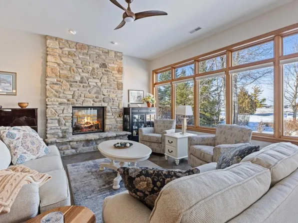 818 S Ridgeway Dr, Sturgeon Bay, WI 54235