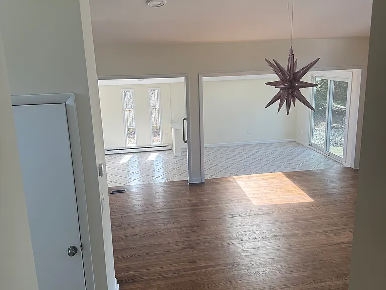14 Long Lots Rd — Photo 6