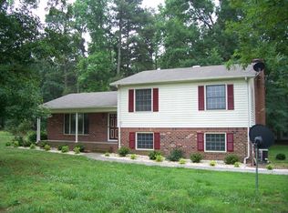 4187 W Courthouse Rd, Crewe, VA 23930