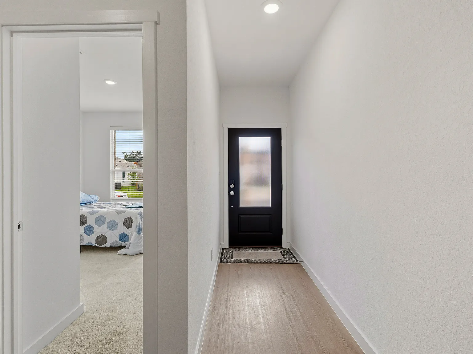 4 bed, 2210 sqft, $2,000 — Photo 3