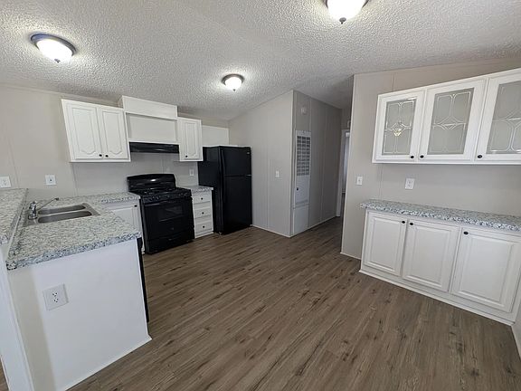 3rd image of 1010 Reservation Rd #C08