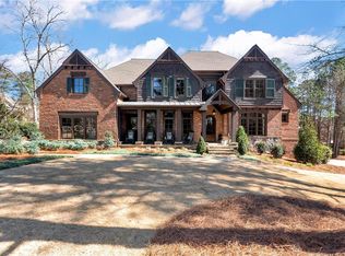 902 Little Darby Ln, Suwanee, GA 30024