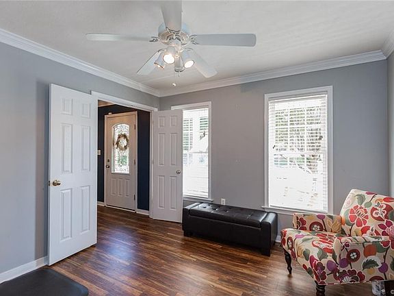3rd image of 12118 Warfield Estates Dr