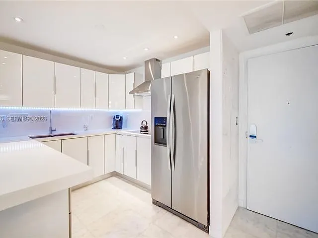 2301 Collins Ave #439 — Photo 10