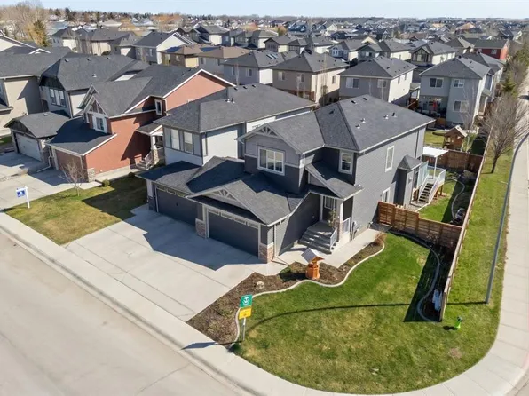 101 SW Ranch Rise, Strathmore, AB T1P 0G3