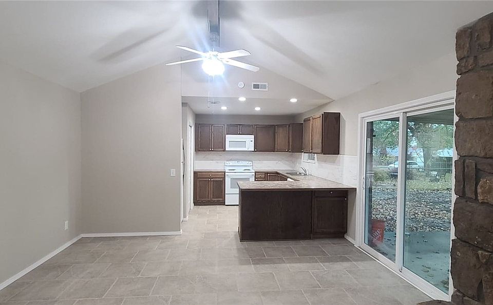 1st image of 1506 W Mimosa St