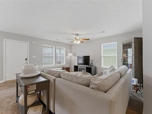 5th image of 2341 Glebe Ct