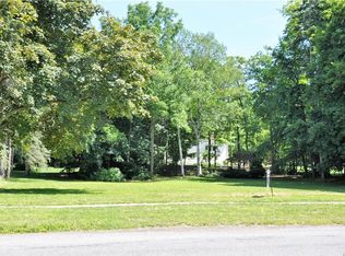 37 Bloomingdale Ave, Akron, NY 14001