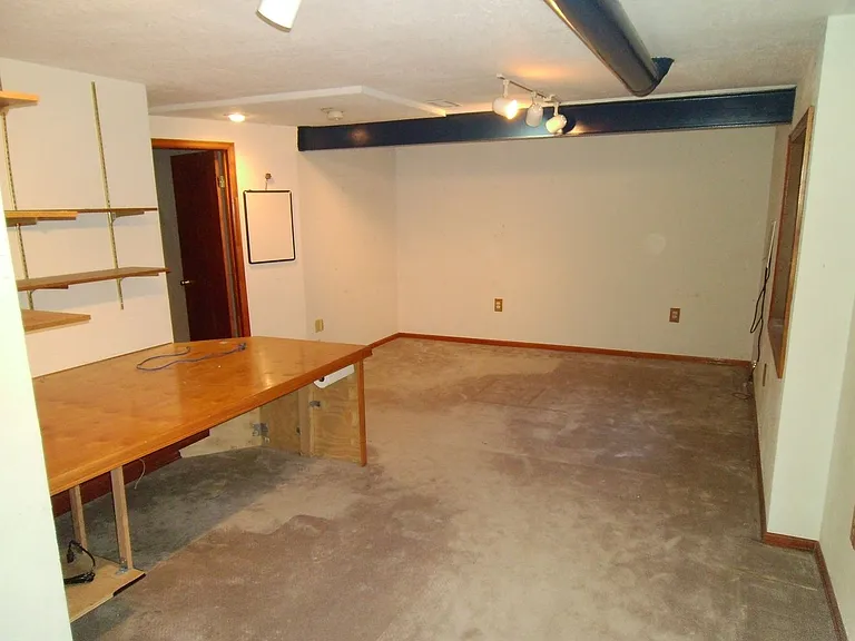 13482 Glen Cir — Photo 8