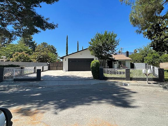 4th image of 1584 Windsor Pl