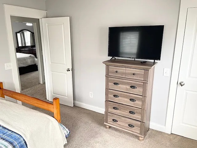 208 Clouter Creek Dr — Photo 18