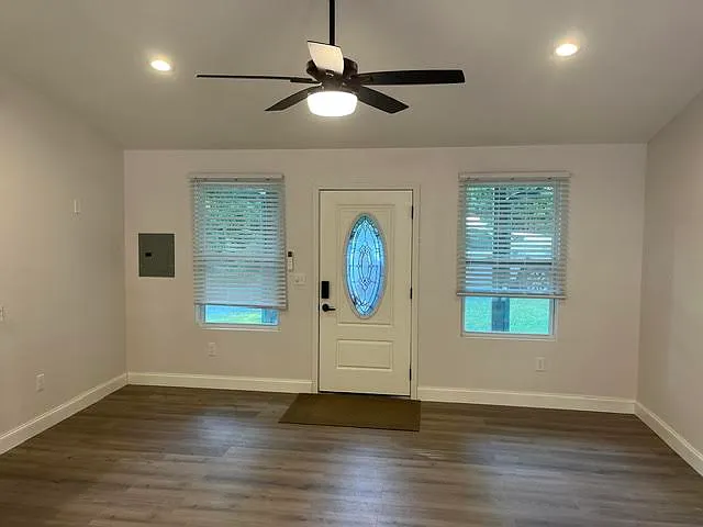 2 bed, $2,395 — Photo 3
