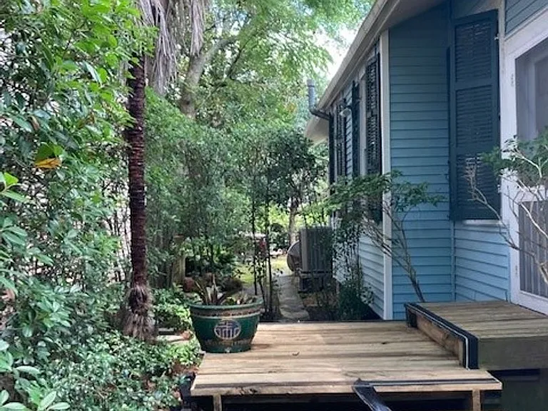 739 Pine St — Photo 16