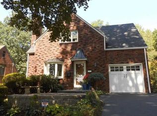 104 Hawthorne Rd, Wilkinsburg, PA 15221