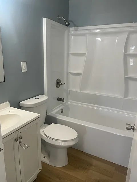 4 bed, 1096 sqft, $2,850 — Photo 4
