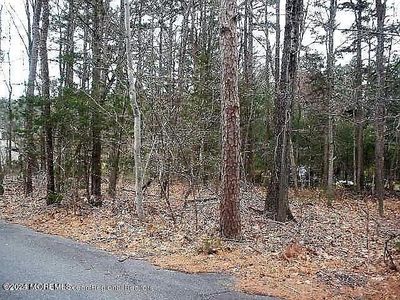 9 Lois Lane, Manchester, NJ, 08759