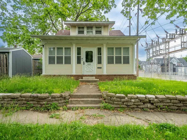 2904 N Peoria Ave, Peoria, IL 61603