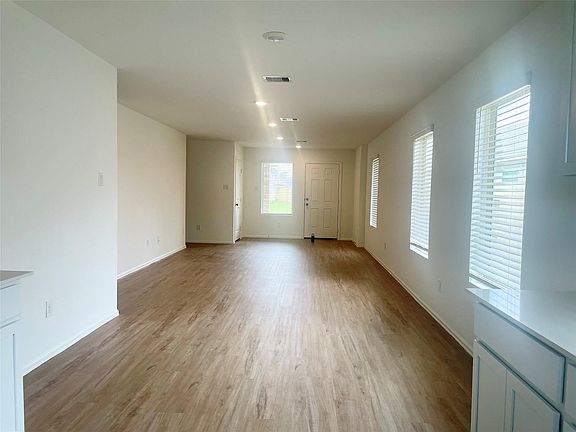 5th image of 21919 Scopeto Ln