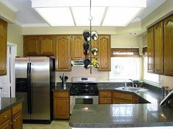 3rd image of 44003 Downington Ct