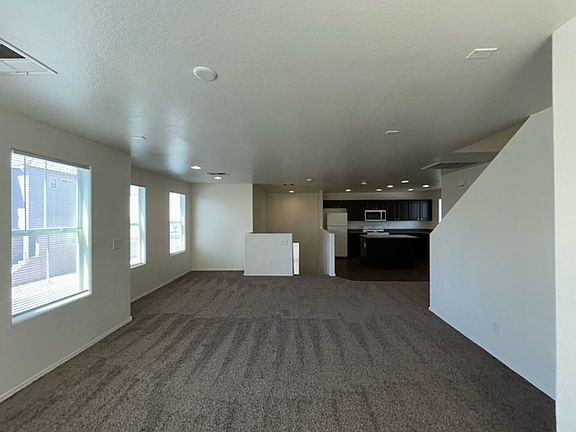 4th image of 6993 Canary Ivy Way