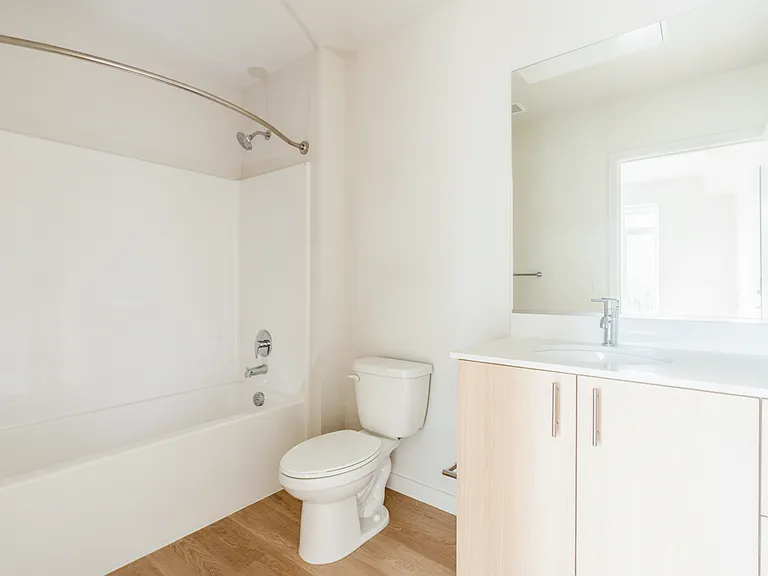 Brand New Apartments in the Central Neighborhood! — Photo 12