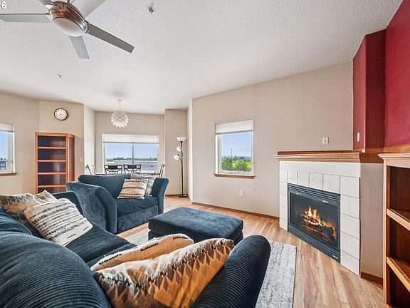 4th image of 15320 NW Central Dr Unit 214