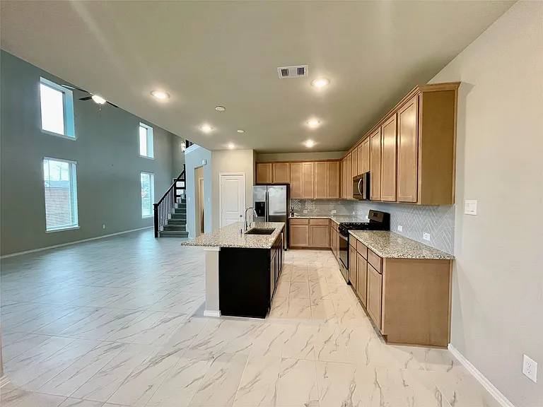 553 Sand Branch Dr — Photo 11
