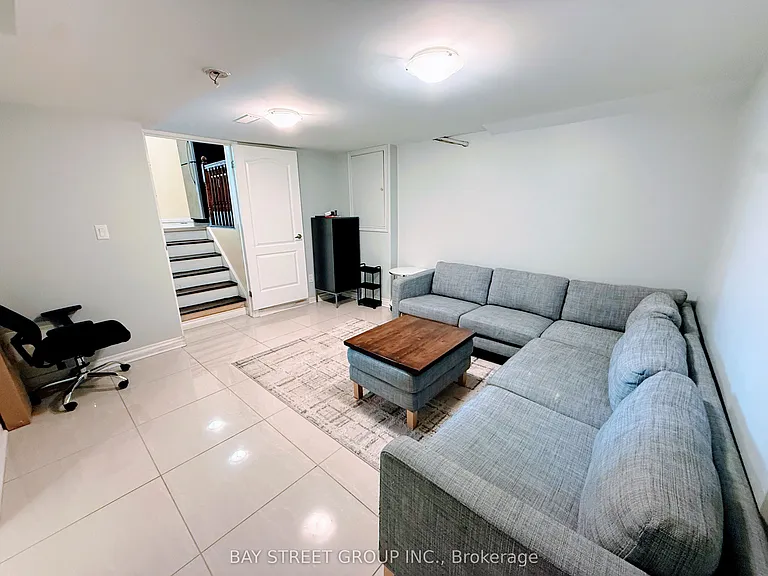 489 Fergo Ave — Photo 17