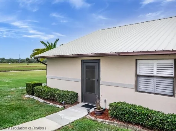 1502 Villaway W, Sebring, FL 33876