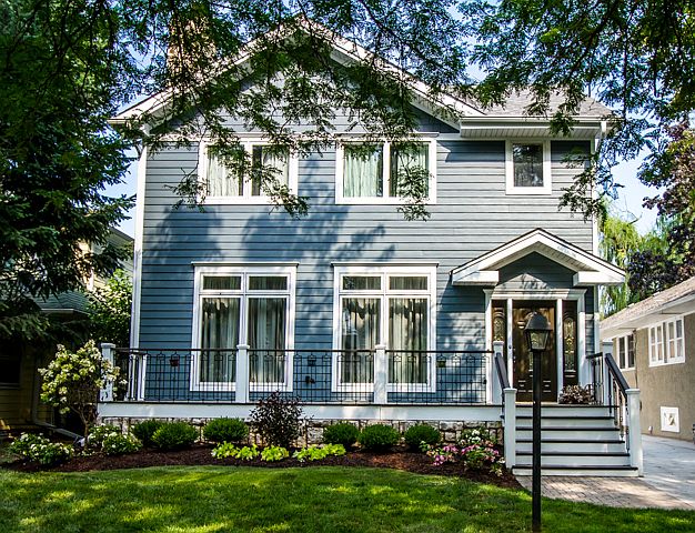 1st image of 749 Ashland Ave