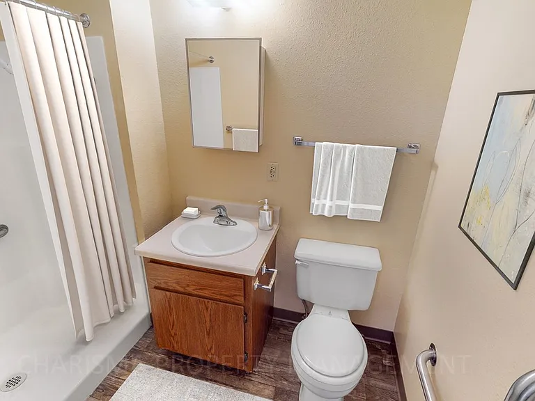 Missouri View Apartments — Photo 24