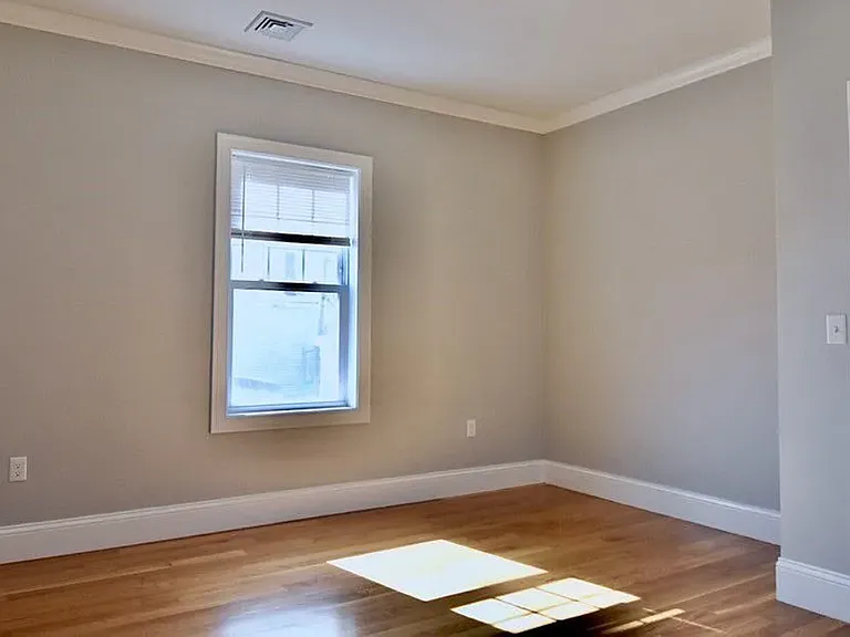 273 Hancock St #3 — Photo 4