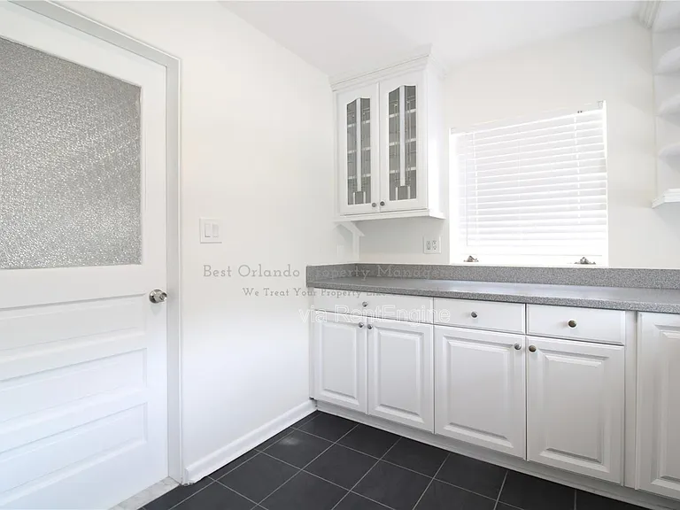 1639 Oakmont Ln — Photo 11