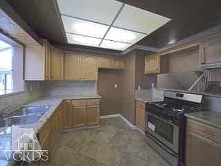5th image of 11150 Glenoaks Blvd Unit 198