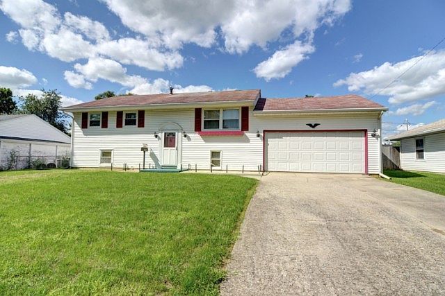 1st image of 1216 Carman Ave