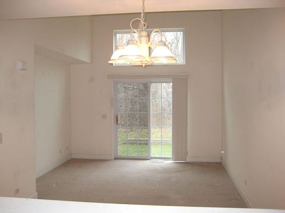 3rd image of 1522 Scarlett Way